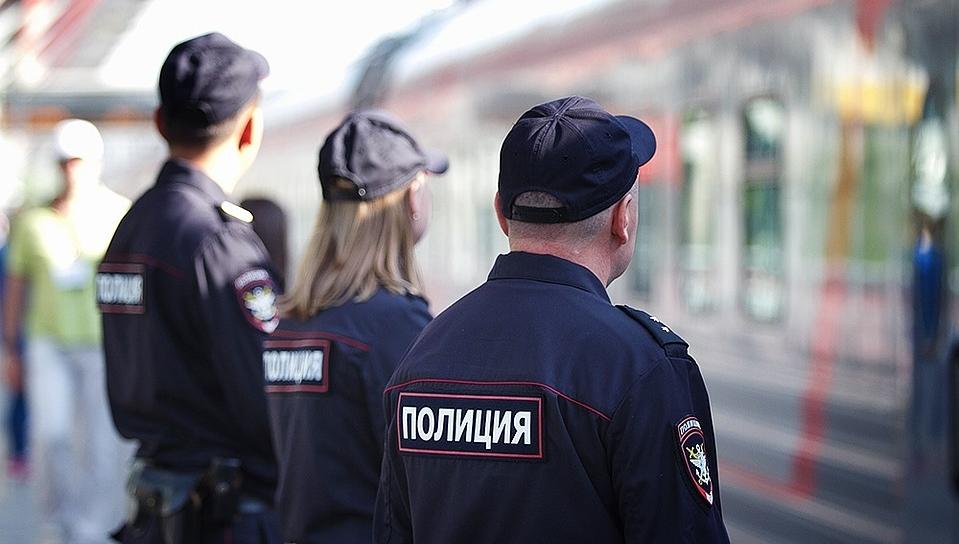 В Твери девушка пришла в гостиницу и показала там всем свою грудь, фото 18+